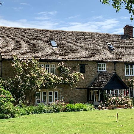 Forthay Bed And Breakfast North Nibley Dış mekan fotoğraf